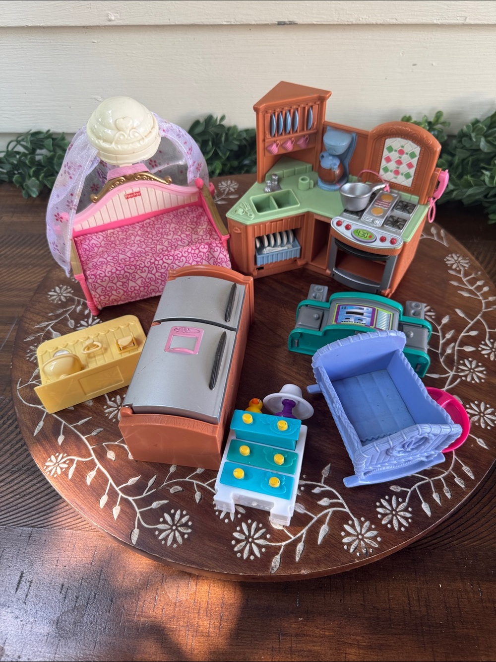 Bundle of Fisher Price Loving Family Furniture Mattel 2006